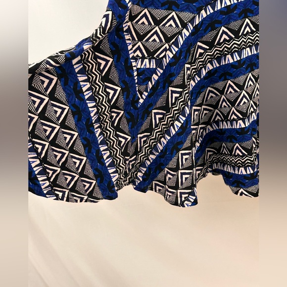 Express Black & Royal Blue Geometric Sleeveless Flowy Dress Large - Picture 4 of 8